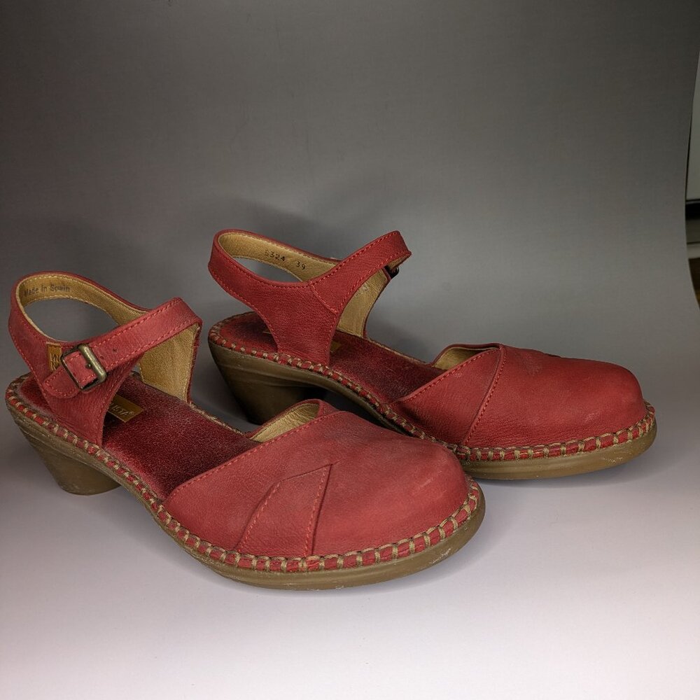 El Naturalista red leather heeled sandals Size 39